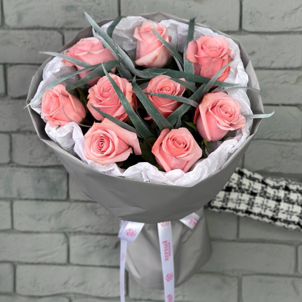 Букет 9 роз Эквадор "Персона"