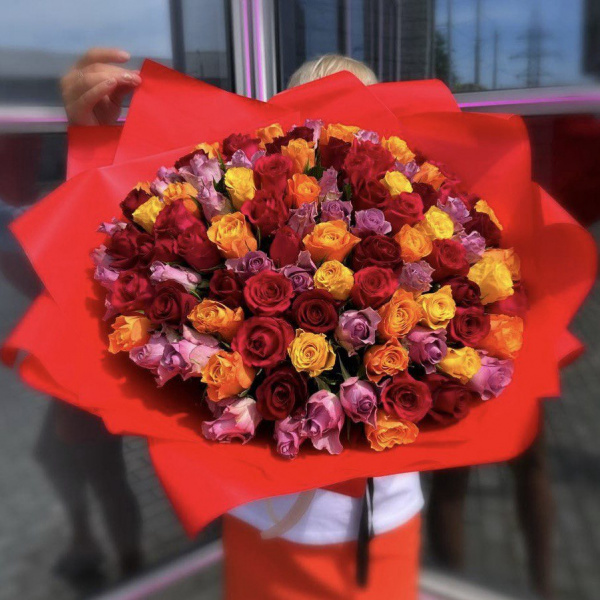 Букет "101 роза Кения яркий микс" (47.2)