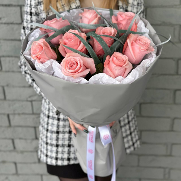 Букет 9 роз Эквадор "Персона"